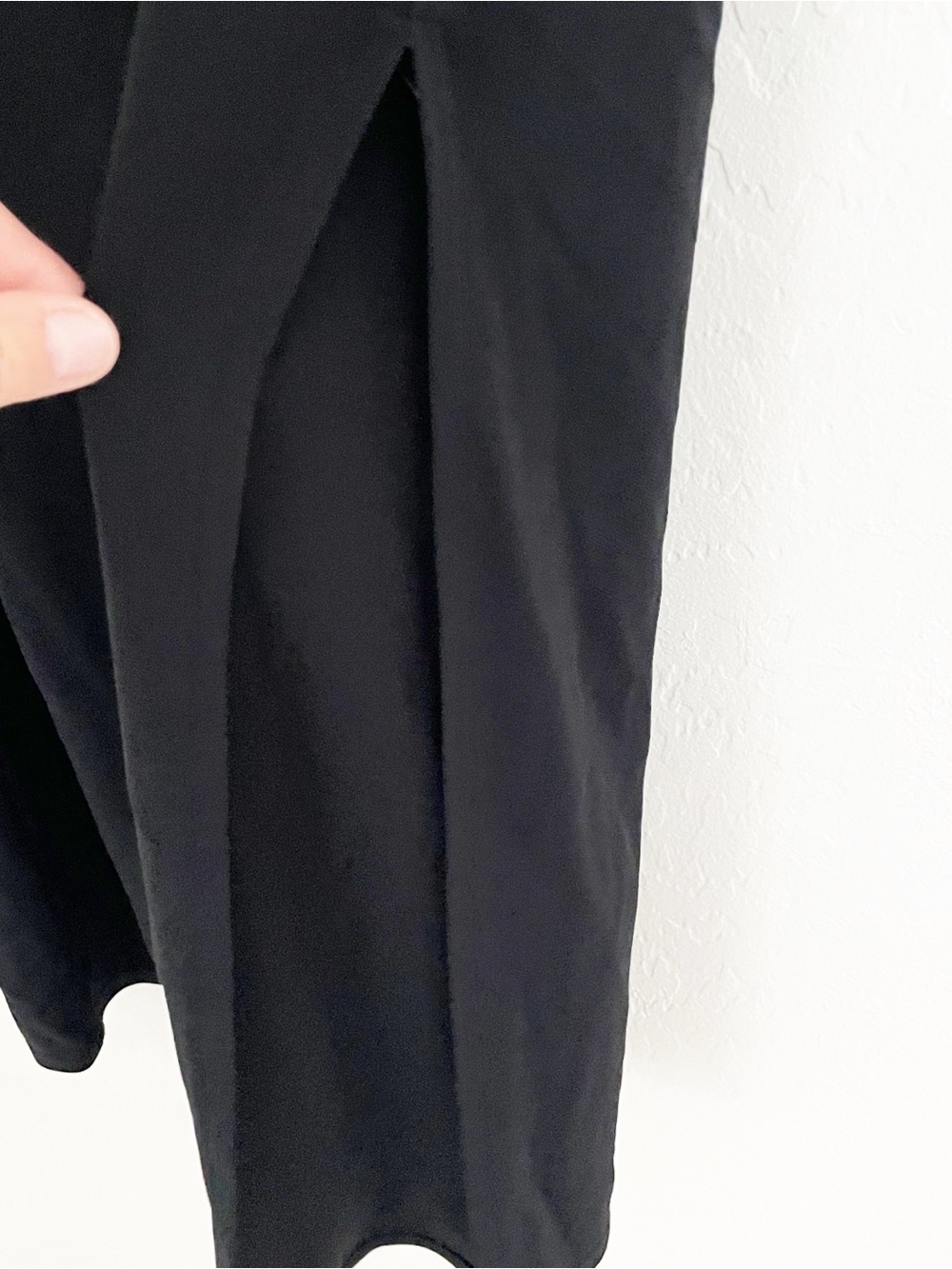 Gap vintage y2k stretchy black midi skirt with slit size medium - Picture 3 of 4